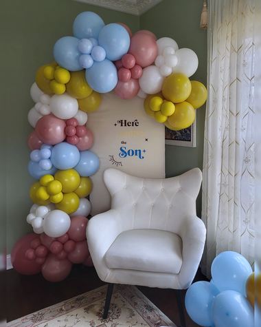 Baby shower balloons by Sherri’s Heavenly Balloons, central Indiana.