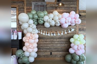 Baby shower balloons by Sherri’s Heavenly Balloons, central Indiana.