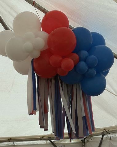 Graduation balloons by Sherri’s Heavenly Balloons, central Indiana.