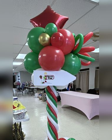 Christmas balloons by Sherri’s Heavenly Balloons, central Indiana.