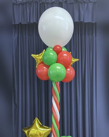 Christmas balloons by Sherri’s Heavenly Balloons, central Indiana.