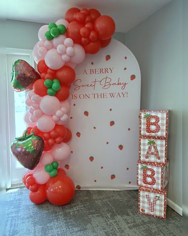 Baby shower balloons by Sherri’s Heavenly Balloons, central Indiana.